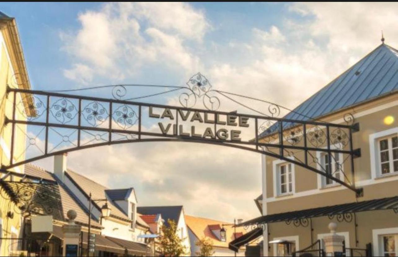 Appartement Cosy Disneyland Paris En Face De La Gare Rer Val D'europe *